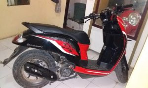 Pelaku CURAS Lari dan meninggalkan Motornya di TKP Usai Tikam Korbannya di Bone