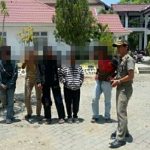 Satpol PP Bone Amankan 5 Orang Remaja Penghisap Lem Dikawasan Lapangan Merdeka