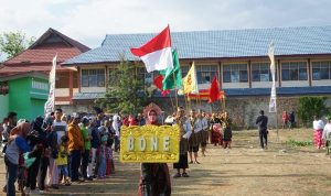 Bupati Bone Bersama Rombongan Laskar Kerajaan Bone Ikut Meriahkan Rangkaian Hari Jadi Bau-bau Ke - 478