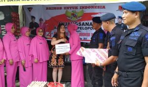 Jelang HUT Brimob, Danyon Beserta Bhayangkari Ranting Yon C Pelopor Anjangsana ke Rumah Purnawirawan