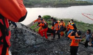 FB_IMG_1577332854786 Mayat Remaja Asal Maros yang tenggelam di Bone Akhirnya ditemukan setelah 2 hari pencarian