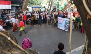 Jelang Hari Kab. Bantaeng, Bupati Buka dan Lepas Ribuan Peserta Karnaval
