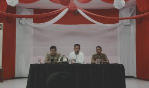 Bersama Kadis Pertanian, Kanit Ekonomi Polres Bone Gelar Pres Release Terkait Bibit Bantuan yang di Amankan