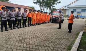 Jelang tahun baru, Brimob Yon C gandeng Basarnas siagakan TIM SAR di Bajoe dan Tanjung Palette