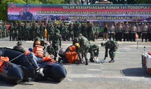 Apel Kesiap siagaan Penanggulanga Bencana Banjir dan Simulasi Evakuasi Korban Bencana Alam di Lapangan Merdeka