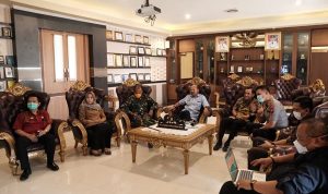 Laporkan Status COVID - 19 di Jeneponto, Bupati beserta ForkopimdaTeleconverence bersama Gubernur