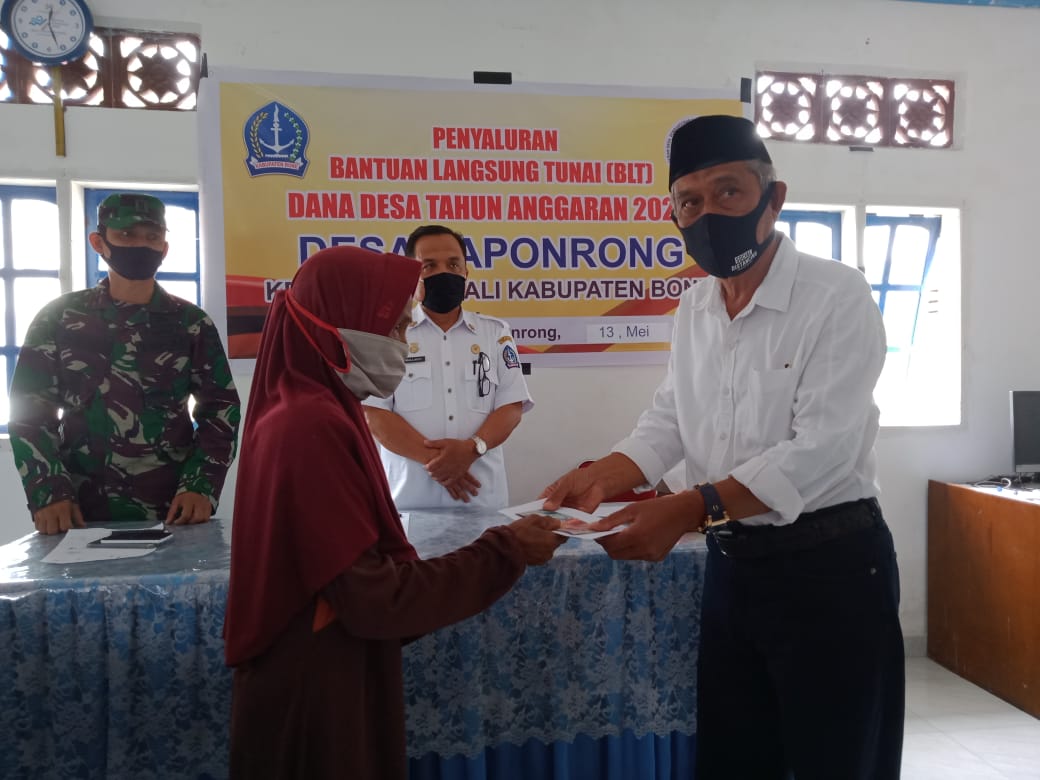 Kadis DPMD Bone Hadiri Penyaluran BLT Dana Desa Laponrong