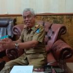 Ketua LSM Lakonras HAM Mukhawas Rasid 39 Tahun saat di temui di warkop 23 jalan MH Thamrin Kelurahan Watampone Kecamatan Tanete Riattang Kabupaten Bone