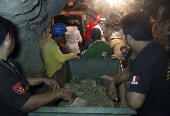 Tim penyelamat menarik 8 mayat lagi dari tambang yang runtuh, Korban jiwa menjadi 16 Orang