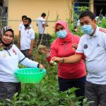 Kepala Lapas Kelas IIA Watampone Gelar Panen Raya Perdana Sayuran Hasil Kebun Warga Binaan