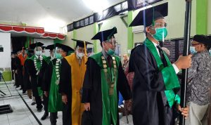 512 Wisudawan IAIN Bone Dikukuhkan Secara Daring dan Luring