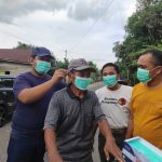 BPC Gapensi Bone Bersama KIS bagikan Masker kepada warga Jalan Sungai Citarung