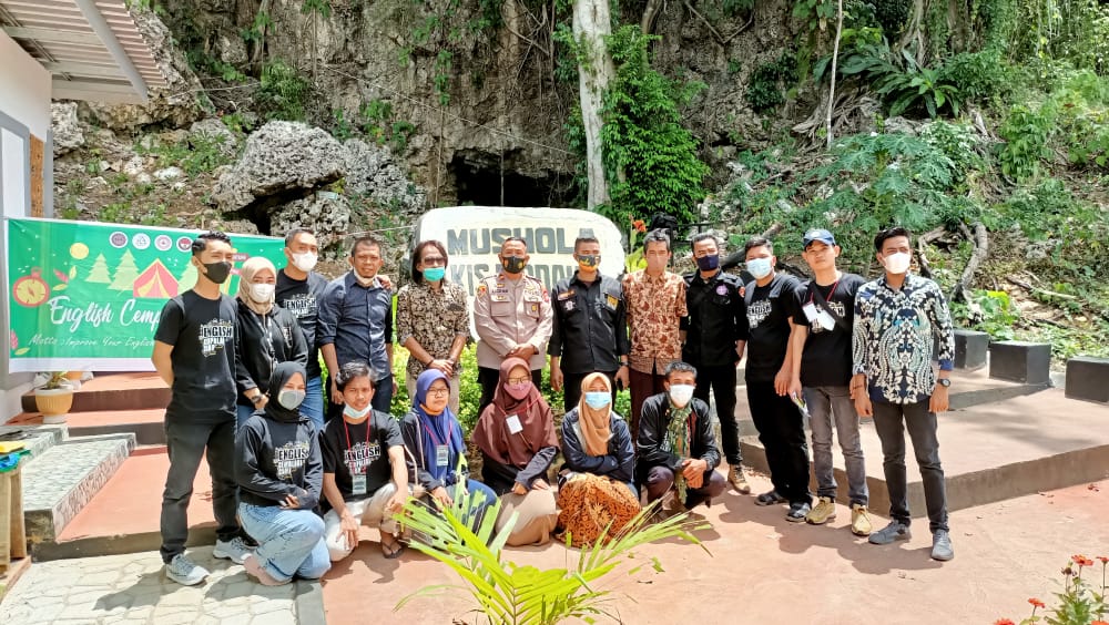 Anggota DPR-RI Andi Rio Idris Padjalangi Apresiasi English Cempalagi Camp