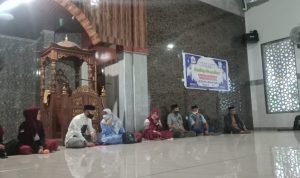 Momentom Hardiknas, PGMI Fakultas Tarbiyah IAIN Bone Gelar Giat Sehari Berbagi dan Selamanya Bahagia