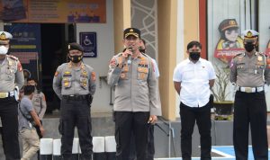 Jelang Pra Porda, Kapolres Bone Lepas atlet putra dan putri serta ofisial cabang olahraga bola voli