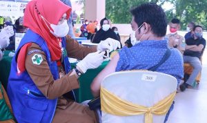 Pemilih Wajib Vaksin, Cakades diperbolehkan fasilitasi vaksinasi warga