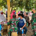 Lakukan Vaksinasi Dua Lokasi, Tim Alfa Dan Tim Bravo Kodim Takalar Bagi Tugas