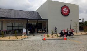 Pizaa Hut Cabang Andonohu resmi dibuka