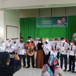 256 Siswa SMPN 7 Watampone Terima Beasiswa PIP dari Anggota DPR RI Andi Muawiyah Ramli