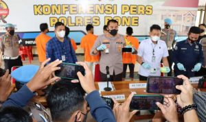 Konferensi Pers, Kapolres Bone Ungkap Penangkapan Lima Pelaku Penyalahgunaan Narkoba