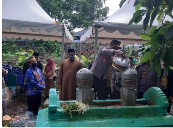 Wujudkan Cintanya ke Bumi Arung Palakka, Kapolres Pangkep Inisiasi Pemugaran Makam Raja Bone ke-14