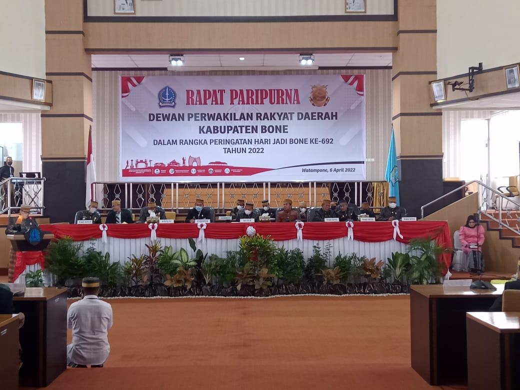 Puncak Peringatan HJB Ke-692, DPRD Kabupaten Bone Menggelar Rapat Paripurna
