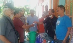Jurnalis Peduli Lingkungan Kabupaten Pasaman Barat Berikan Bantuan Kepada Keluarga Korban Meninggal Tertimpa Pohon