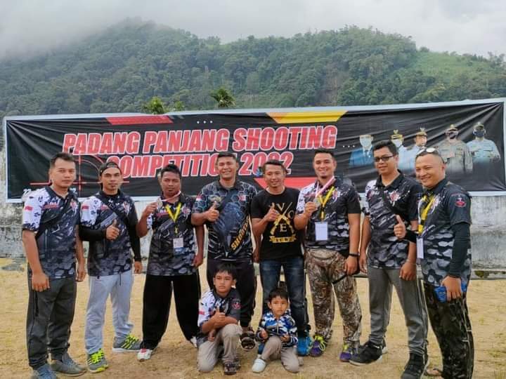 Perbakin Pasaman Barat Raih Medali Perak di Ajang Padang Panjang Shooting Competition 2022
