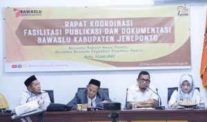 WhatsApp Image 2022-07-13 at 18.01.41 Gelar Rapat Koordinasi Fasilitasi Publikasi dan Dokumentasi, Ketua Bawaslu Jeneponto Sampaikan Ini